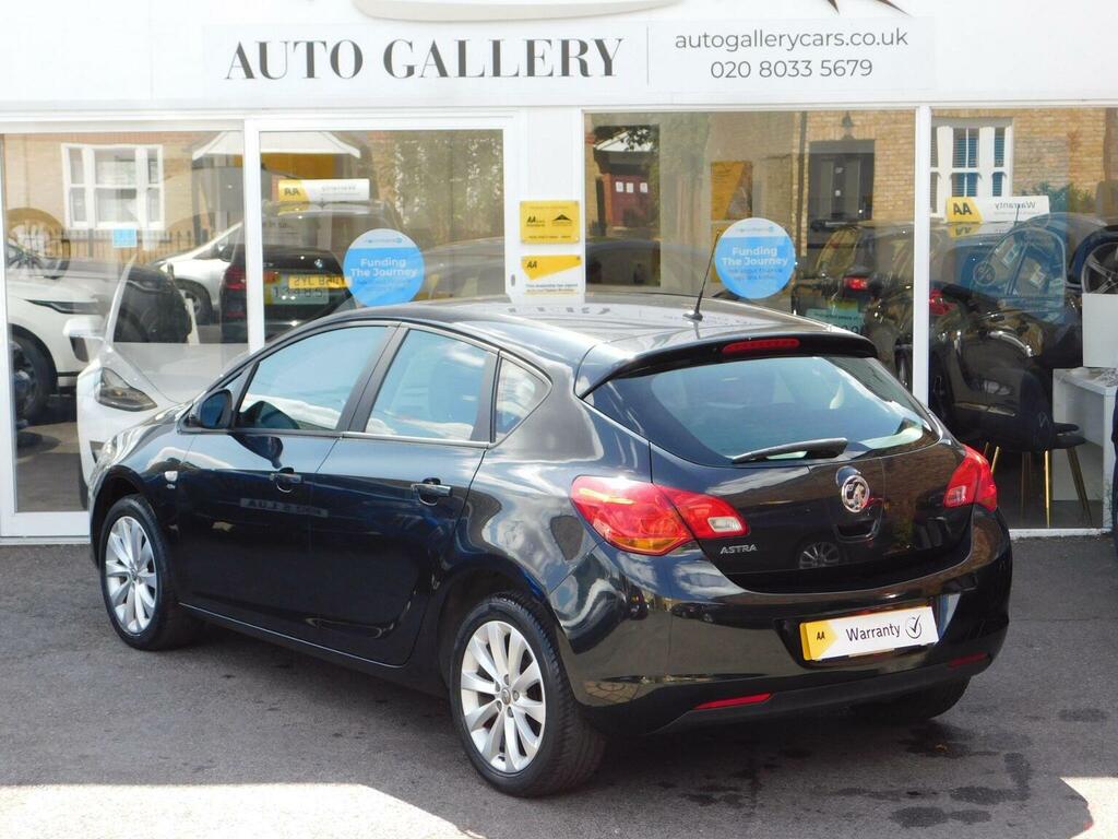 Vauxhall Astra Hatchback 1.4 16V Active Euro 5 201212 SL12FKO Black #6