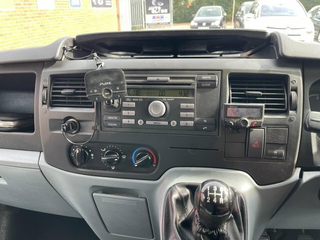 Ford Transit Custom --  #30