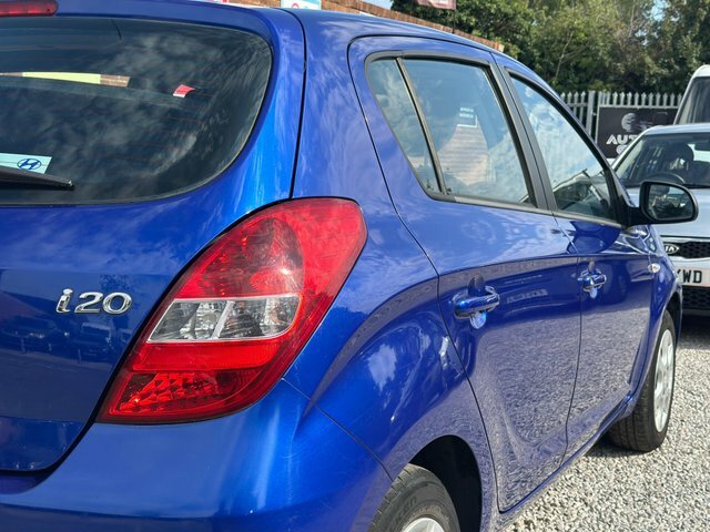 Hyundai I20 1.2 Comfort 77 Bhp Blue #14