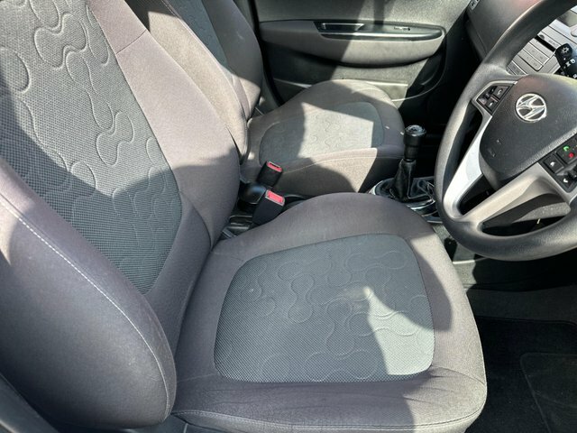 Hyundai I20 1.2 Comfort 77 Bhp Blue #23