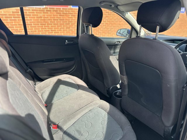 Hyundai I20 1.2 Comfort 77 Bhp Blue #20