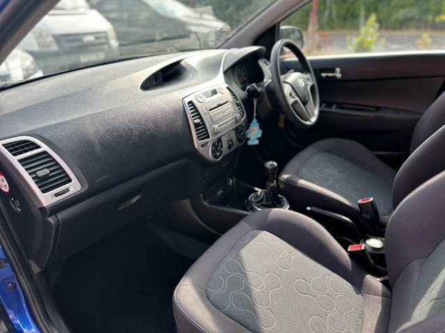 Hyundai I20 1.2 Comfort 77 Bhp Blue #6