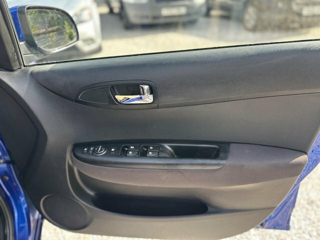 Hyundai I20 1.2 Comfort 77 Bhp Blue #22