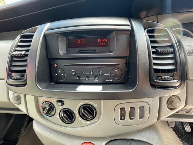 Nissan Primastar 2.0 Dci 2700 Se L1 H1 Red #11