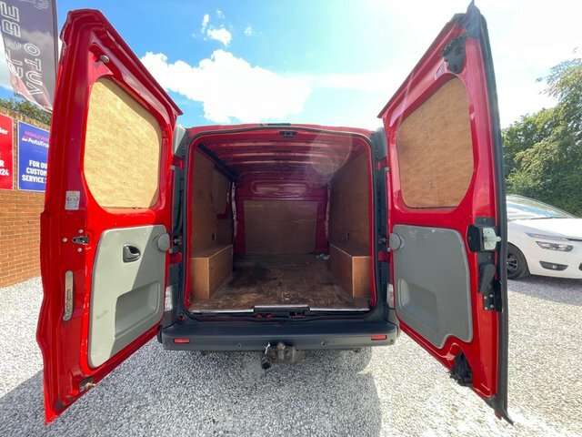 Nissan Primastar 2.0 Dci 2700 Se L1 H1 Red #9