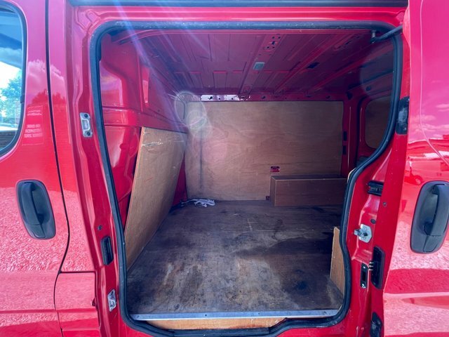 Nissan Primastar 2.0 Dci 2700 Se L1 H1 Red #32