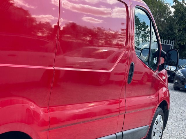 Nissan Primastar 2.0 Dci 2700 Se L1 H1 Red #47