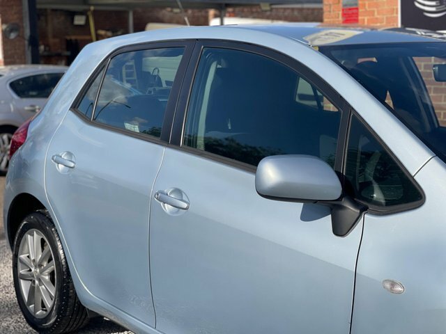 Toyota Auris 1.4 Vvt-i T3 Black #27