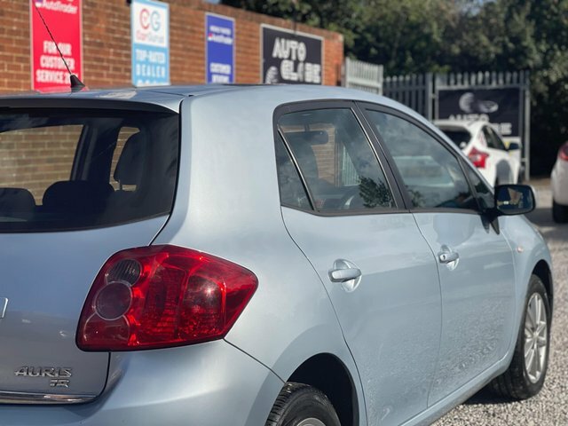 Toyota Auris 1.4 Vvt-i T3 Black #21