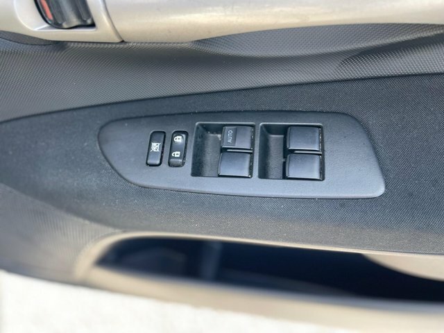 Toyota Auris 1.4 Vvt-i T3 Black #28