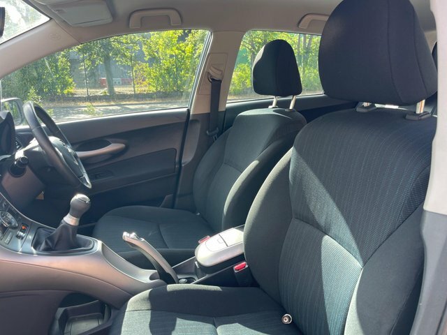 Toyota Auris 1.4 Vvt-i T3 Black #36