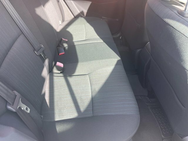 Toyota Auris 1.4 Vvt-i T3 Black #24