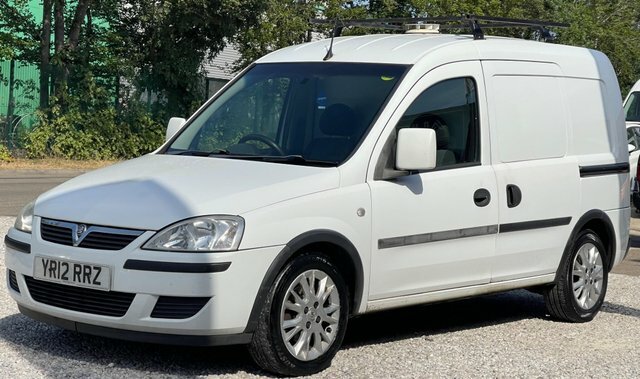 Vauxhall Combo Cdti 1700 16V Se White #2
