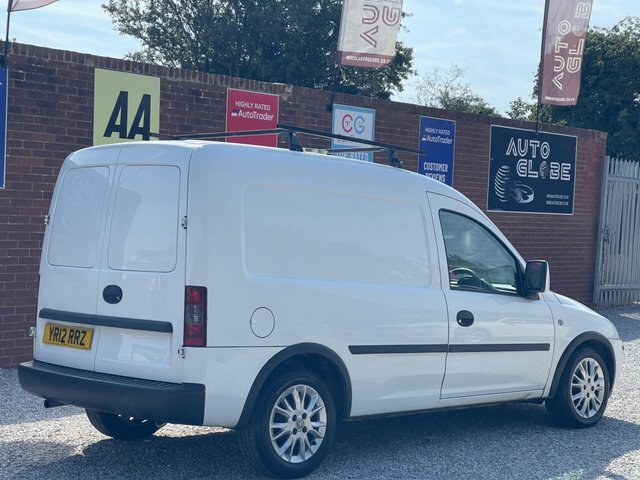 Vauxhall Combo Cdti 1700 16V Se White #3