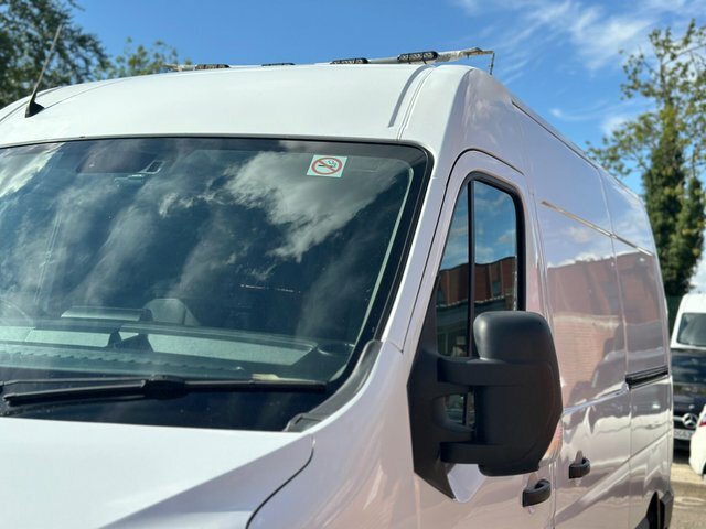 Renault Master Master 2.3 Dci 35 Business Fwd Mwb Medium Roof Eur White #26
