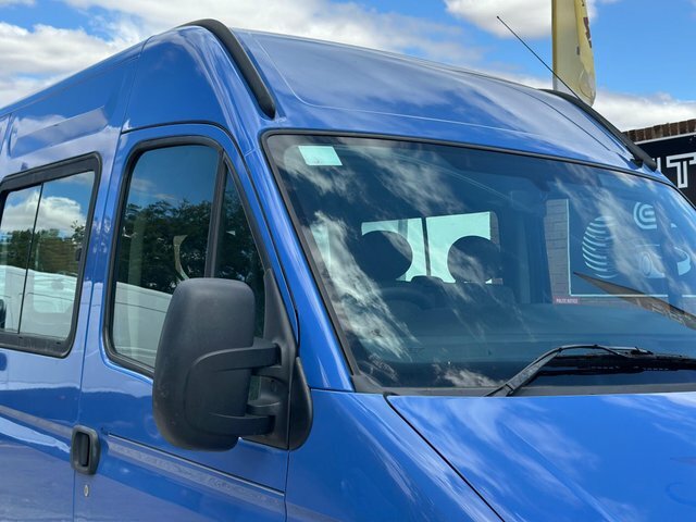 Renault Master  White #26