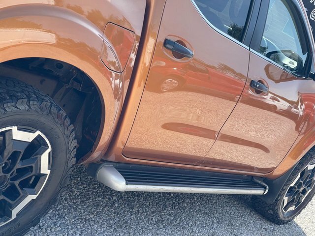Nissan Navara 2.3 Dci Tekna Pickup Double Cab 4W Grey #30
