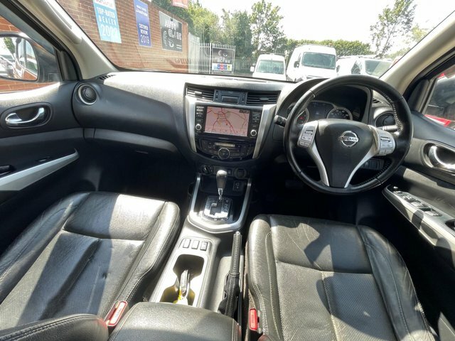 Nissan Navara 2.3 Dci Tekna Pickup Double Cab 4W Grey #44