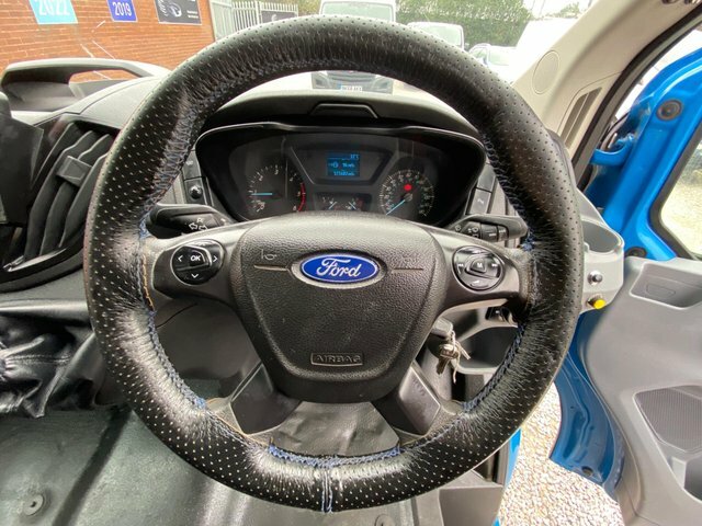 Ford Transit Custom 290 Tdci 125 L1h1 Limited Swb Low Roof Fwd 18972 Red #16