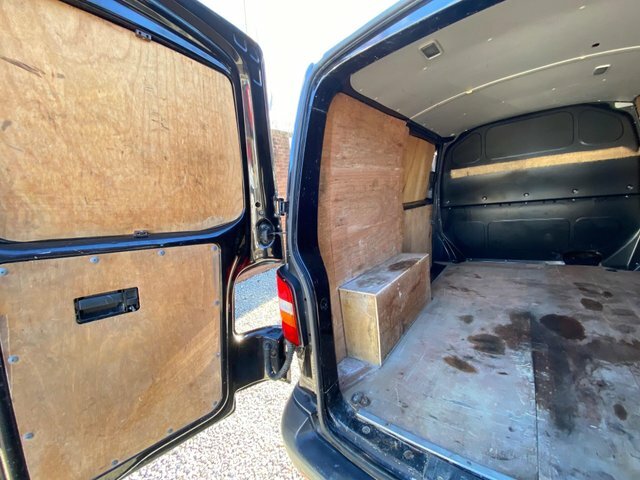Volkswagen Transporter 2.5 Tdi Pd T32 Window Van Fwd L1 Black #16