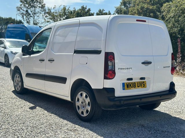 Peugeot Partner Bluehdi 854 Professional L1 White #4