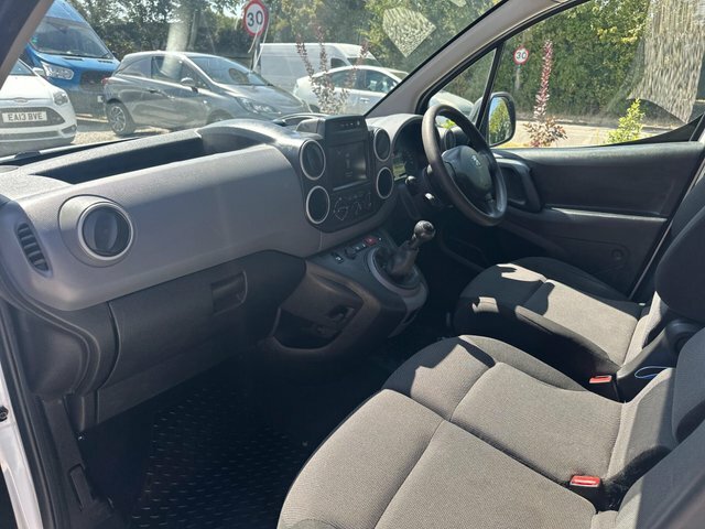 Peugeot Partner Bluehdi 854 Professional L1 White #6