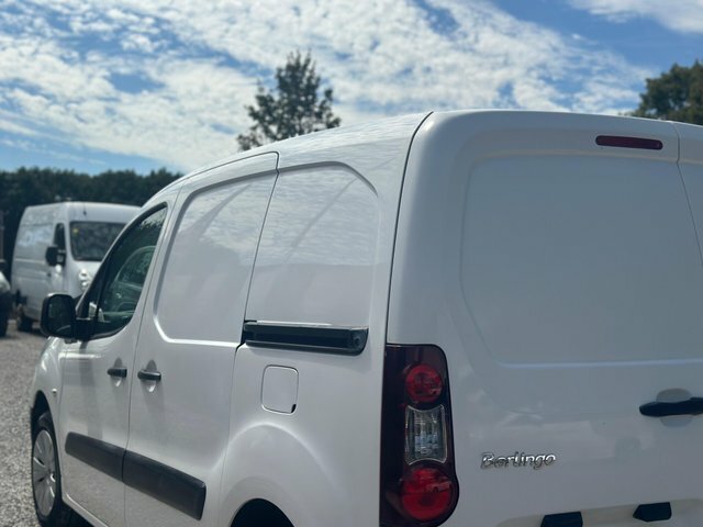 Citroen Berlingo 1.6 Bluehdi 625Kg Enterprise 75Ps - 55979 Miles Fu White #19