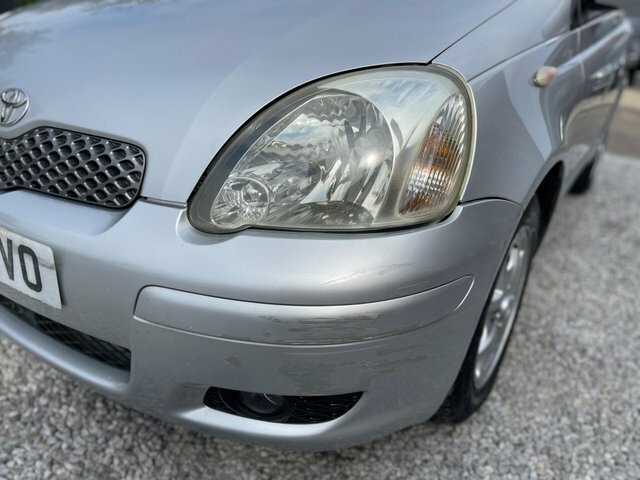 Toyota Yaris 1.3 Vvt-i T Spirit Black #47