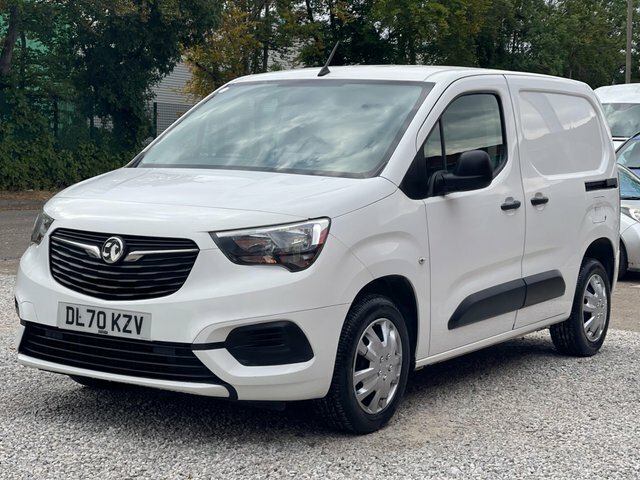 Vauxhall Combo Turbo D 2300 Sportive DL70KZV White #2
