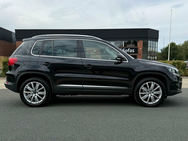 Volkswagen Tiguan 2.0 Tdi Bluemotion Tech Match Edition Suv Dies Black #4