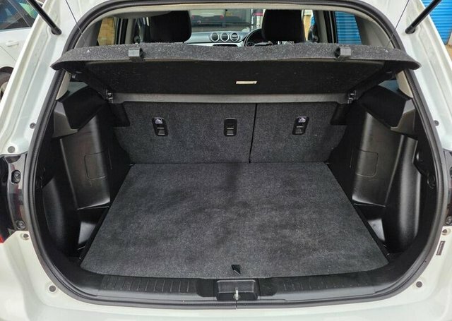Suzuki Grand Vitara 1.6 Kuro Suv Black #27