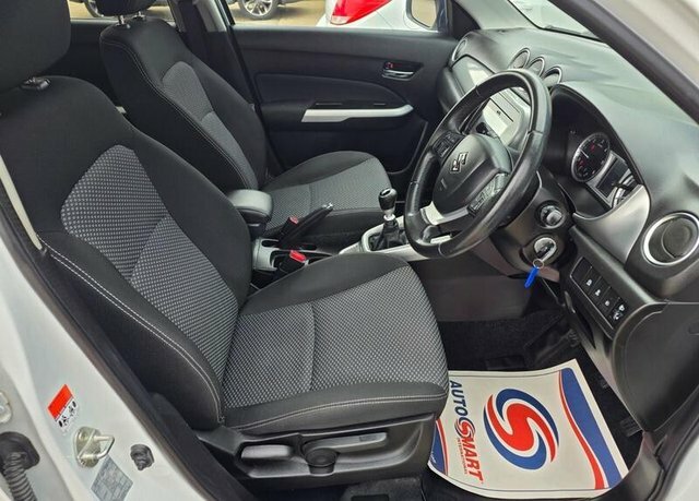 Suzuki Grand Vitara 1.6 Kuro Suv Black #12