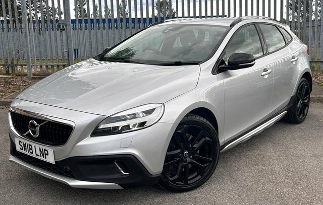 Volvo V40 Cross Country 2.0 T3 Pro Hatchback Euro 6 Ss Silver #2