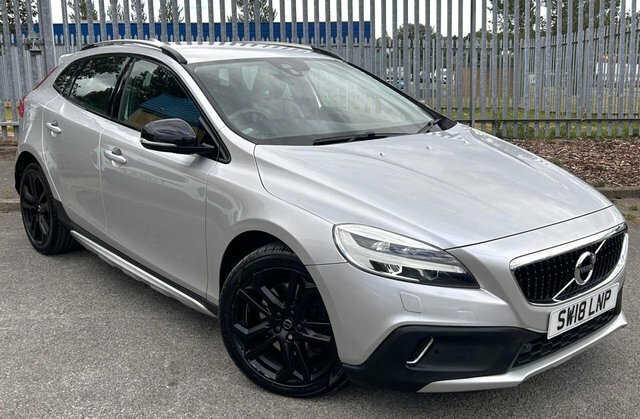 Volvo V40 Cross Country 2.0 T3 Pro Hatchback Euro 6 Ss Silver