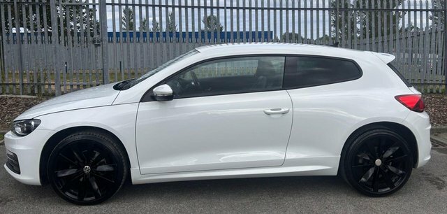Volkswagen Scirocco 2.0 Tdi Bluemotion Tech R-line Hatchback Diese White #4