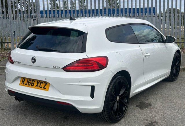 Volkswagen Scirocco 2.0 Tdi Bluemotion Tech R-line Hatchback Diese White #5