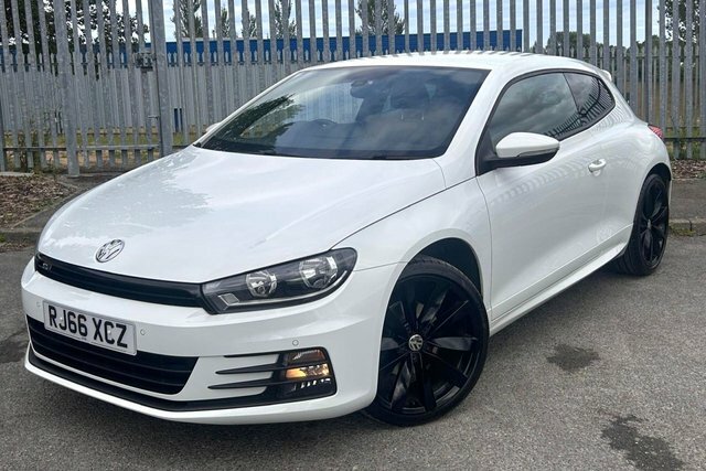 Volkswagen Scirocco 2.0 Tdi Bluemotion Tech R-line Hatchback Diese White #2