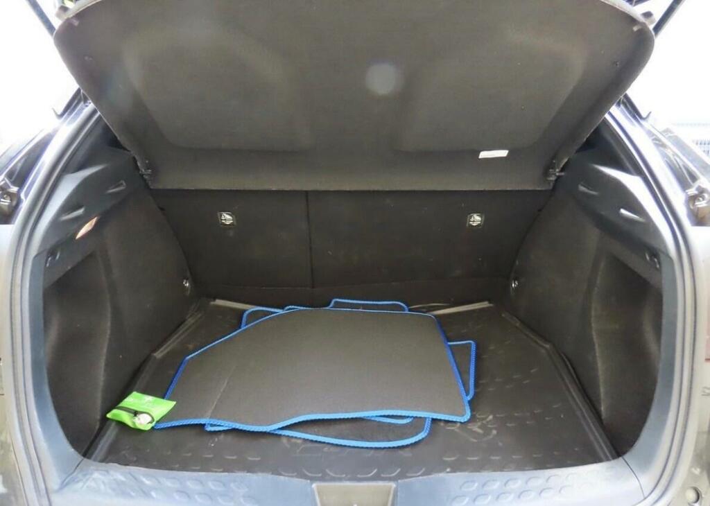Toyota C-Hr 1.8 Hybrid Design Cvt 2018 Blue #18