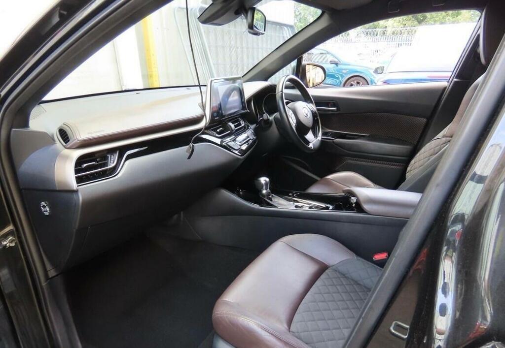 Toyota C-Hr Excel Black #4