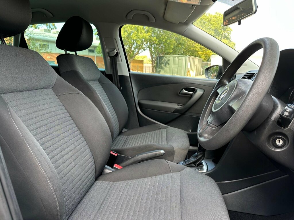 Volkswagen Polo 1.2 Match Red #23