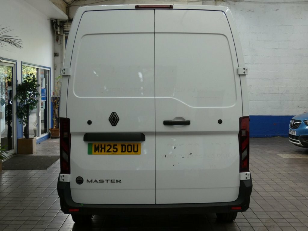 Renault Master Mpv White #3