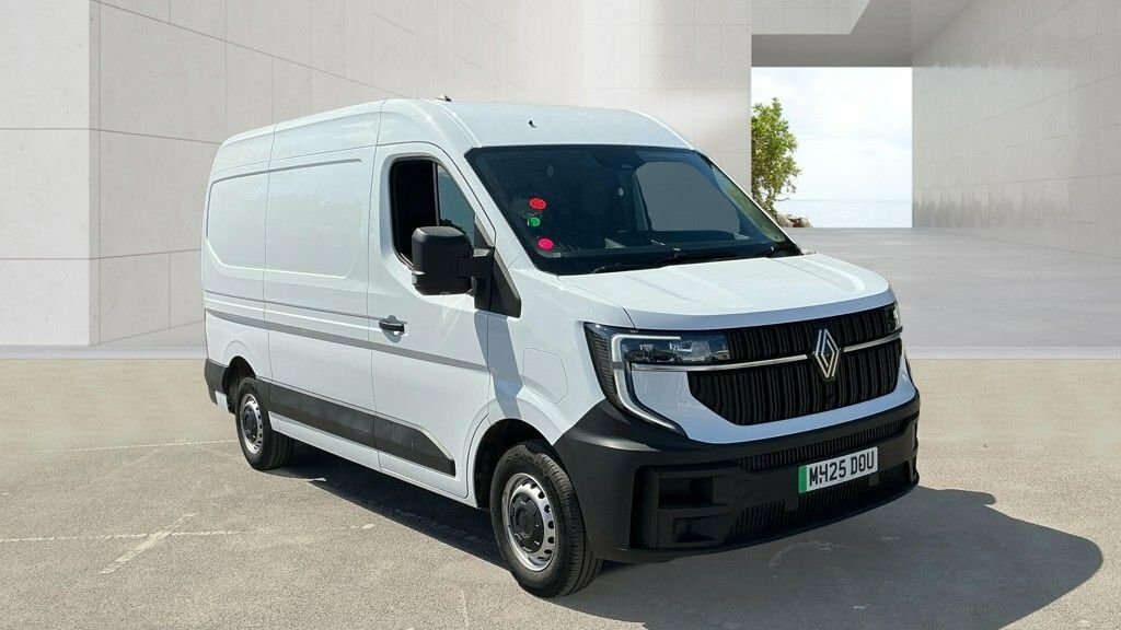 Renault Master Mpv White