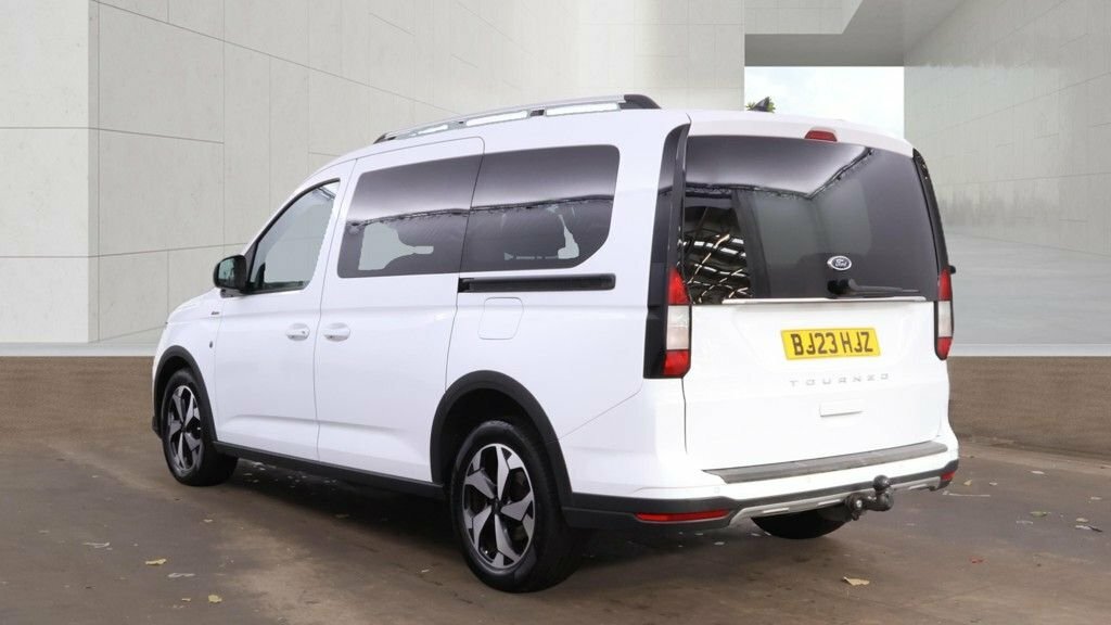 Ford Grand Tourneo Connect 2L Active White #3