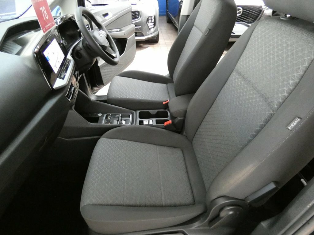 Ford Grand Tourneo Connect 2L Titanium Grey #54