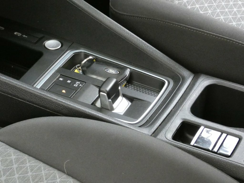 Ford Grand Tourneo Connect 2L Titanium Grey #38