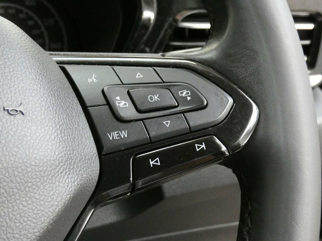 Ford Grand Tourneo Connect 2L Titanium Grey #40