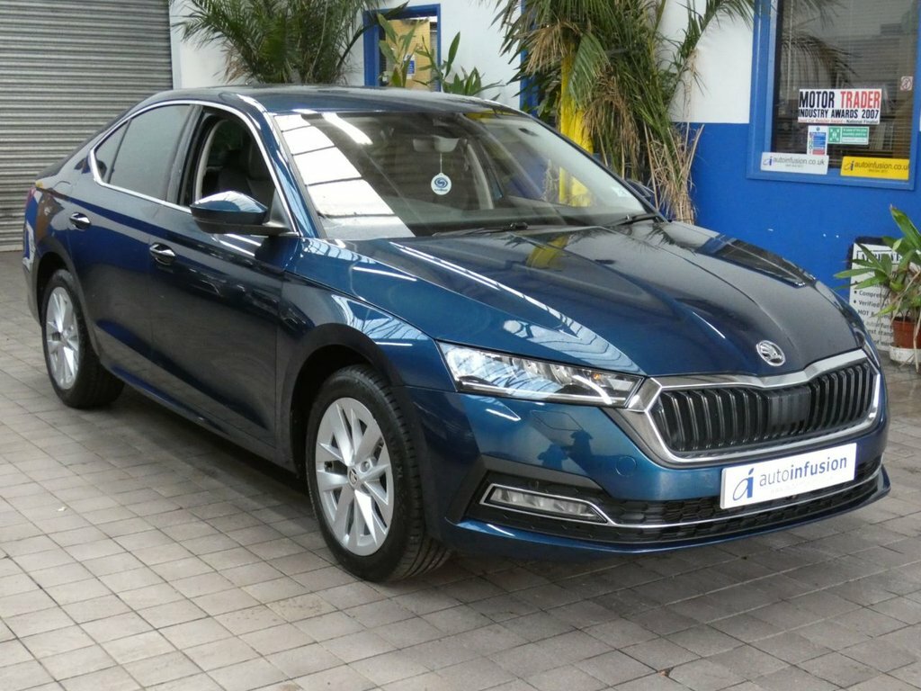 Skoda Octavia 1.4L Se L Blue #5