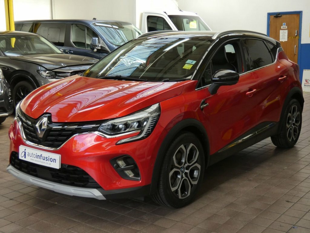 Renault Captur 1.6L S Edition Red #3