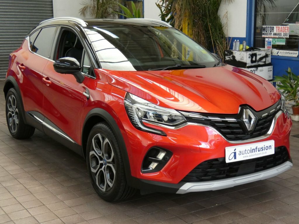 Renault Captur 1.6L S Edition Red #6
