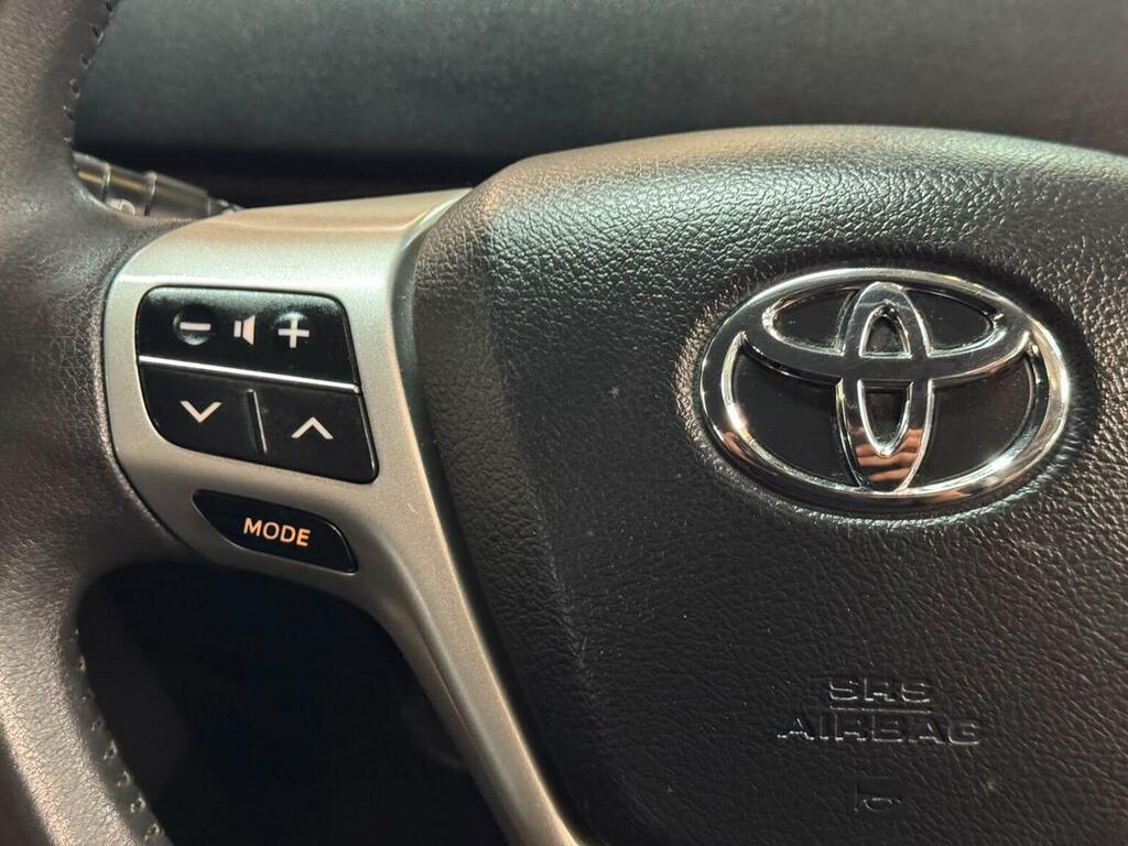Toyota Verso 2.0 Tr D-4d 125 Bhp Grey #35